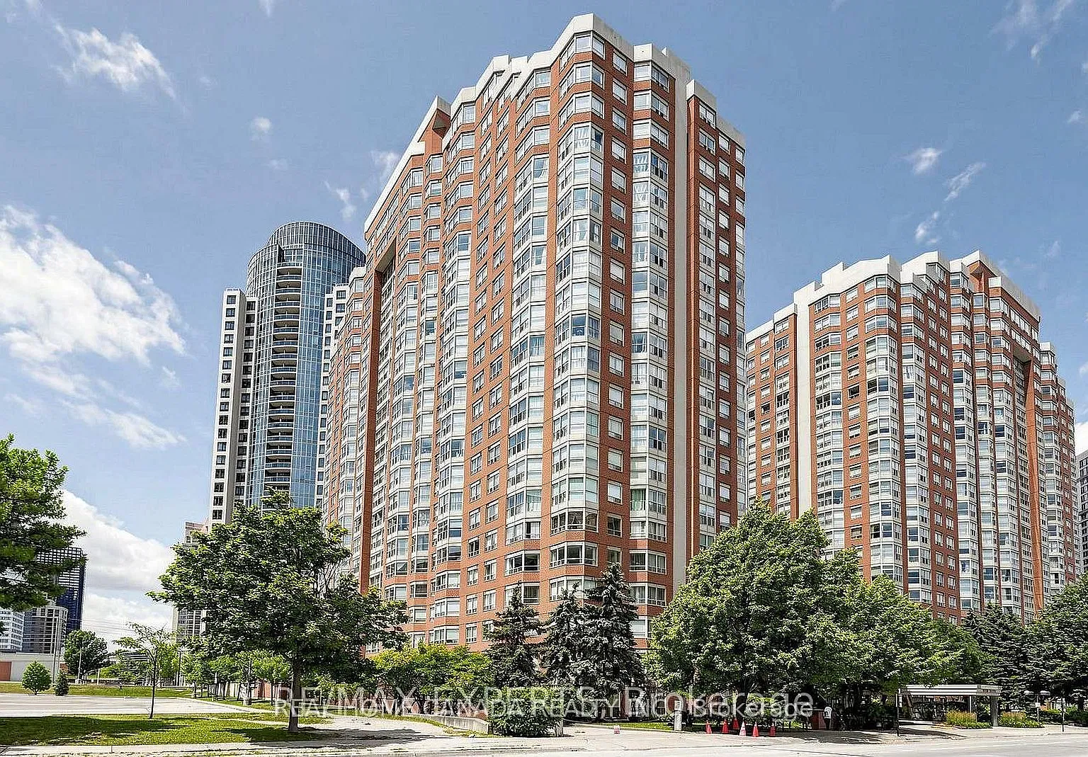 3 bed, $2,750 — Photo 1