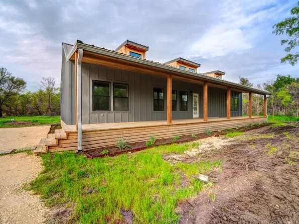 3881 Barth Rd, Lockhart, TX 78644