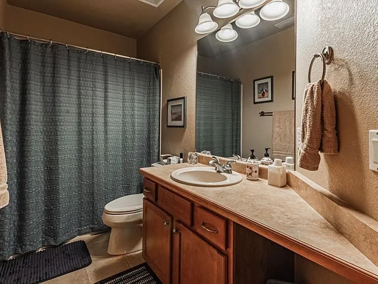 1630 Oakmont Dr — Photo 25