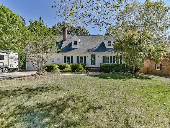 2nd image of 552 Deerfield Dr