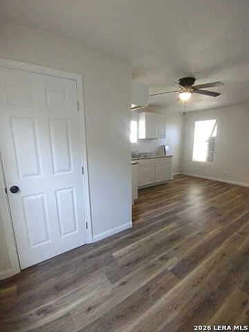 1 bed, 1.0 bath, 836 sqft, $925 — Photo 3
