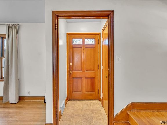 4th image of 2947 Porter Rd