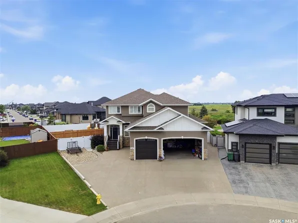419 Salloum BAY, Saskatoon, SK S7W 0N1