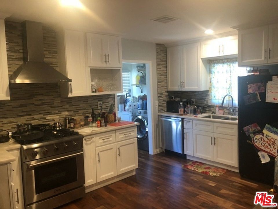 2nd image of 164 E Tamarack Ave