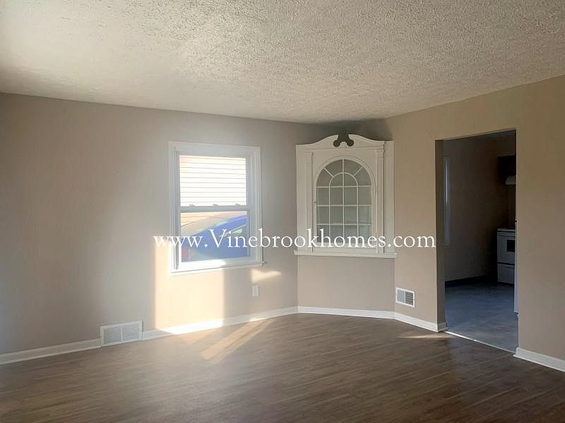 1st image of 1616 Pershing Blvd