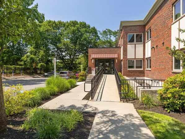 735 Truman Apartments, 735 Truman Pkwy #213, Hyde Park, MA 02136