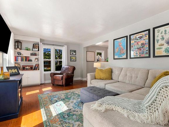 5th image of 1134 Windiate STREET