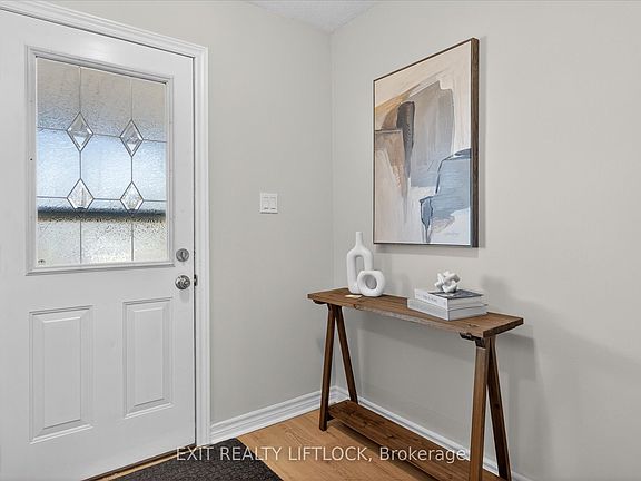 3rd image of 996 Sydenham Rd #28