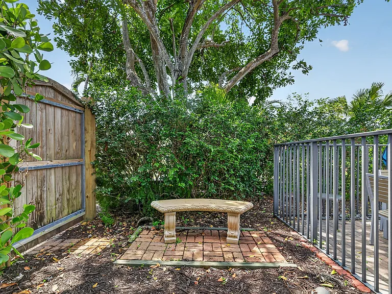 6372 Sleepy Willow Way — Photo 32