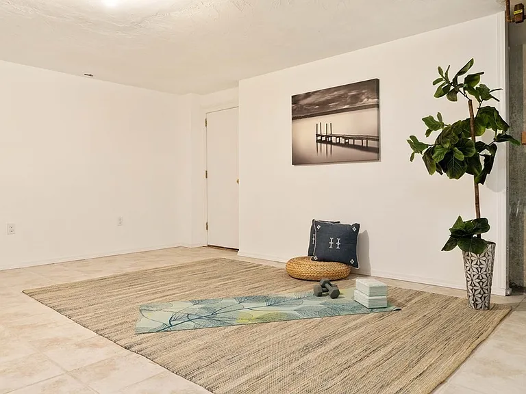9 Grove St #1 — Photo 5