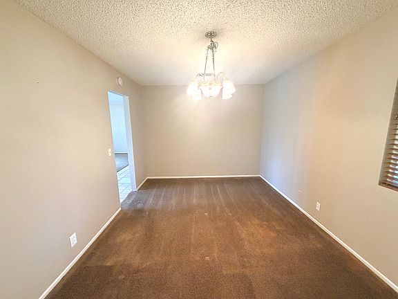 4th image of 942 W Cumberland St