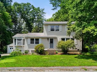 13 Taft Rd, Portsmouth, NH 03801