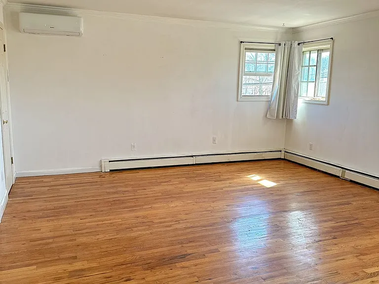 379 Old Town Rd — Photo 11