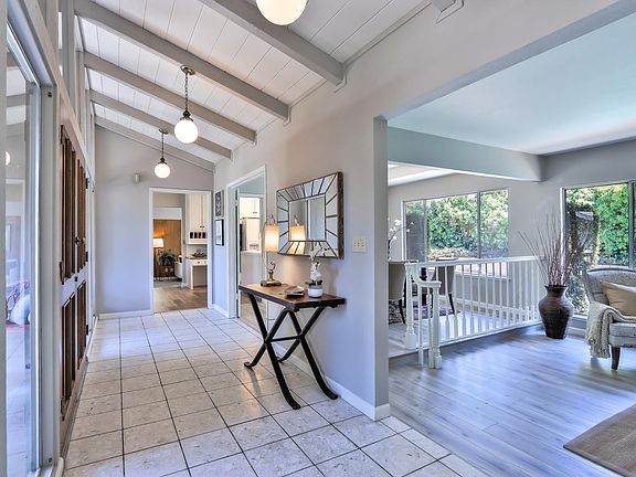 5th image of 20312 Williamsburg Ln