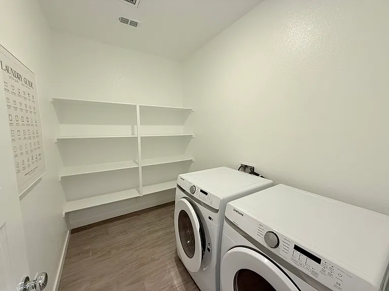 4594 Duckhawk Cir — Photo 11