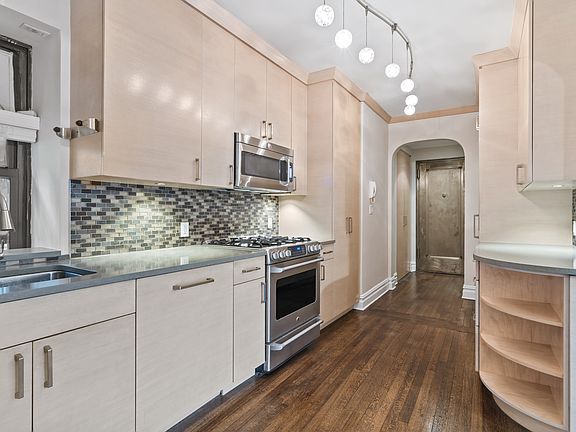 4th image of 420 Central Park W APT 3E