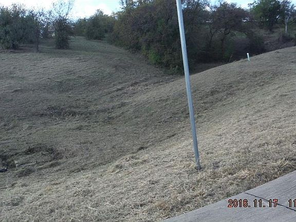 5th image of 1233 Lilac Ln
