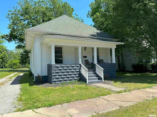 2034 Hortense St, Murphysboro, IL 62966