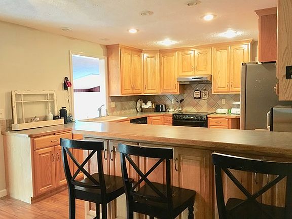 3rd image of 2847 Saint Charles Ave
