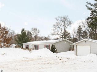 303 S Orange St, Kalkaska, MI 49646