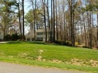 9809 Pine Meadow Ln, Raleigh, NC 27615