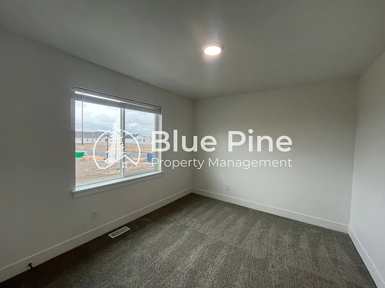 1195 Jaylee Dr #1 — Photo 15