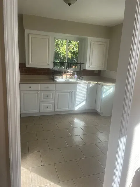 2 bed, 900 sqft, $1,800 — Photo 2
