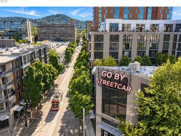 1030 NW 12th Ave APT 131, Portland, OR 97209