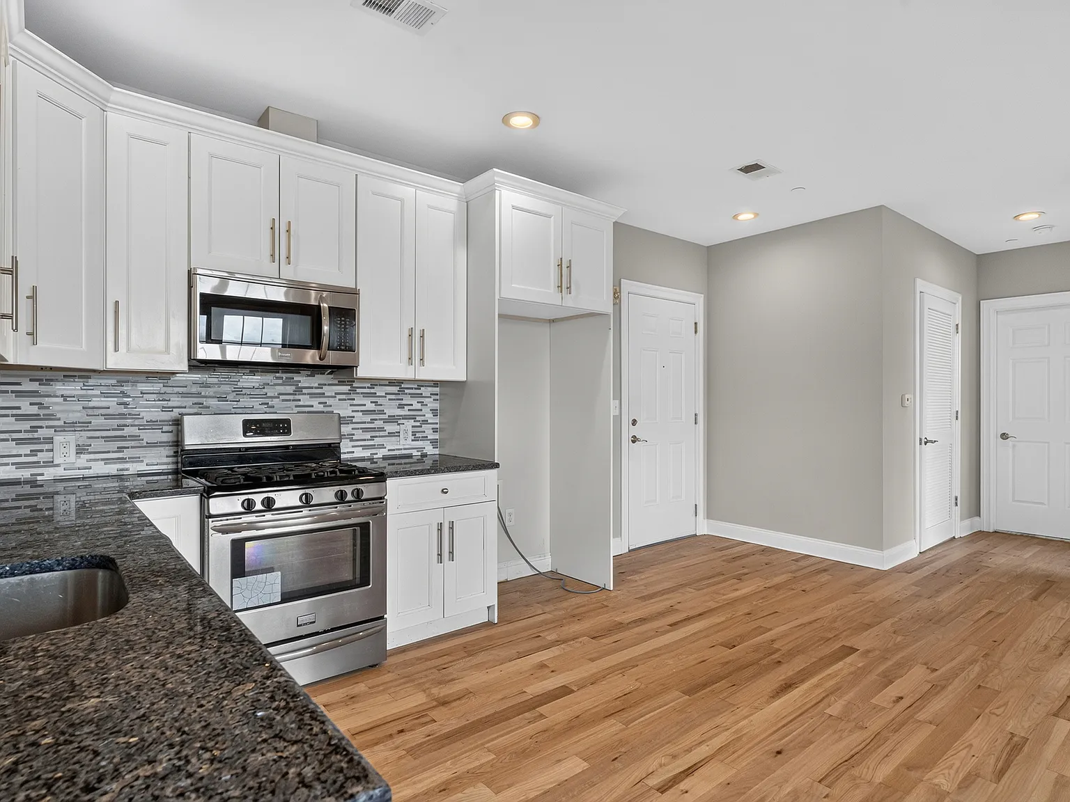 Buffalo & Main LLC — Photo 4