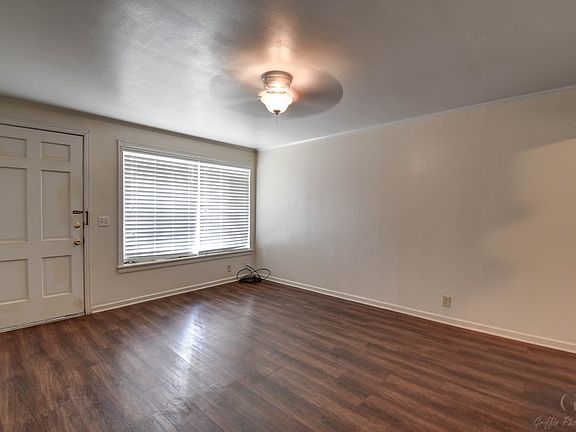 5th image of 701-703 Gladstone Blvd #701
