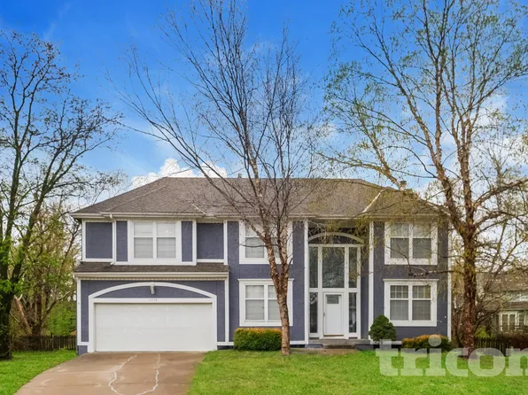 11734 Cody St, Overland Park, KS 66210