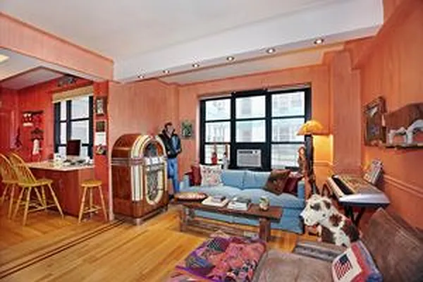 Sold by Douglas Elliman | media 14