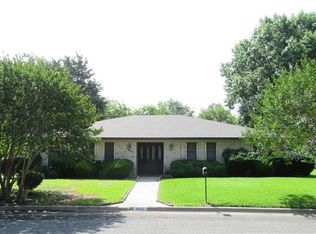 3112 Broken Arrow Rd, Denton, TX 76209