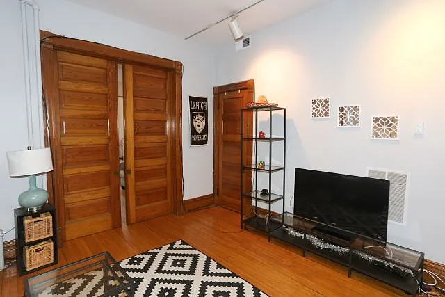 2661 N Burling St #3 — Photo 12