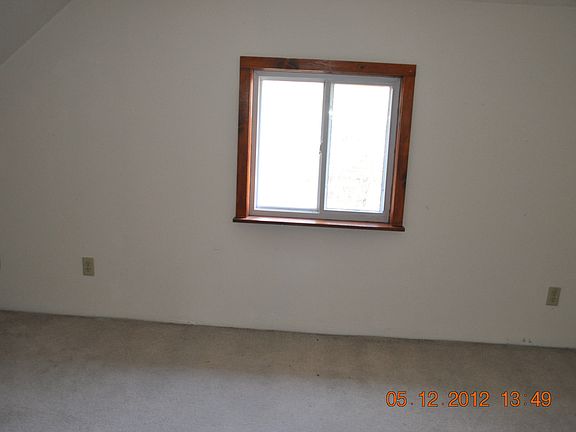 5th image of 137 N Main St