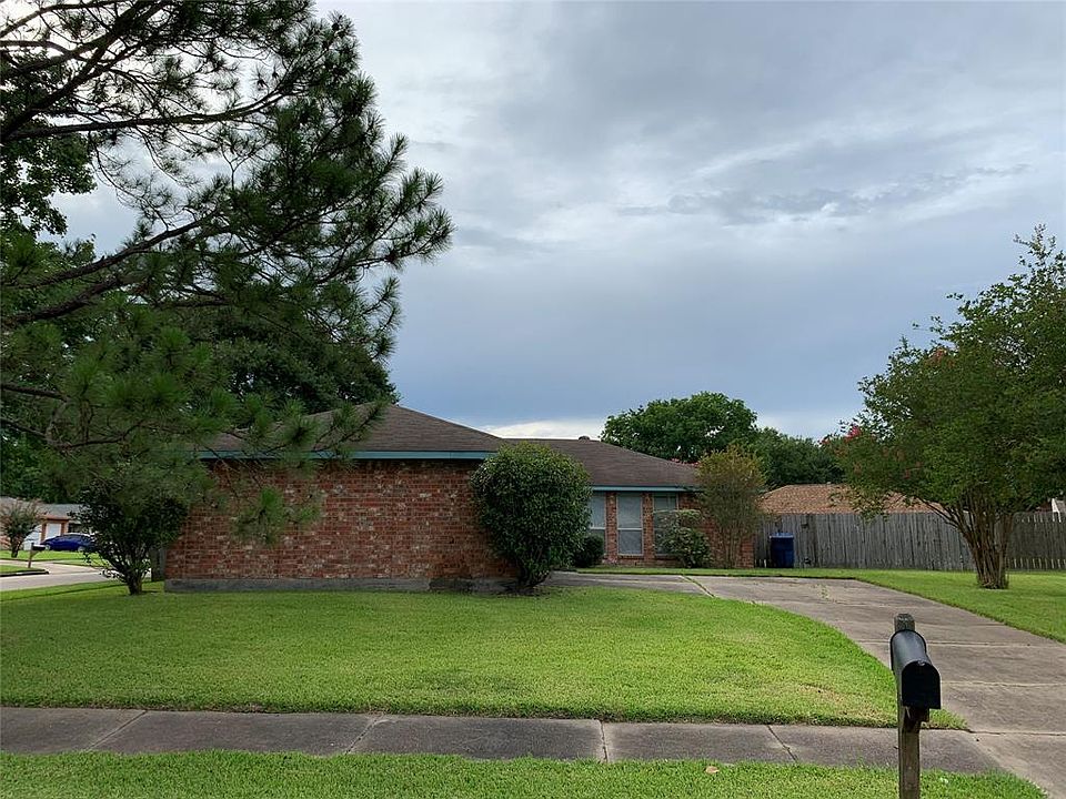 1st image of 2050 Highcrest Dr