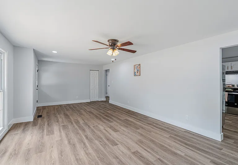 6821 Westland Dr — Photo 22