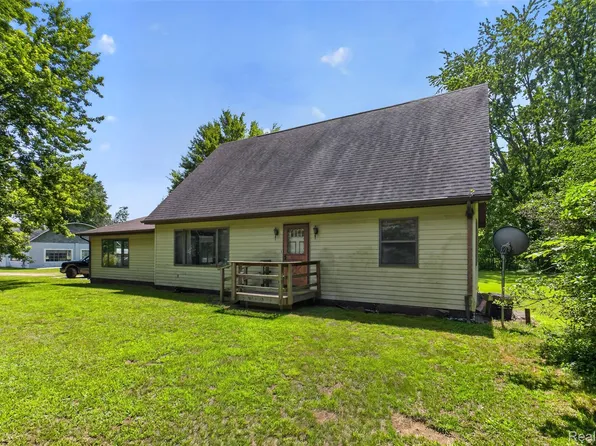3775 W Saginaw Rd, Vassar, MI 48768