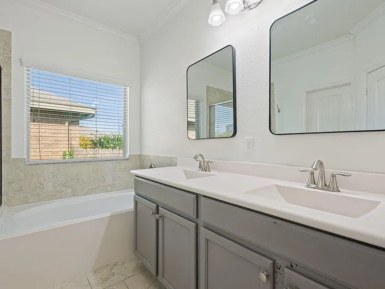370 Vermilion Marble Trl — Photo 29