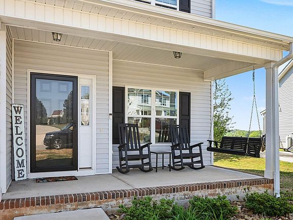 4th image of 233 Pond Mountain Dr