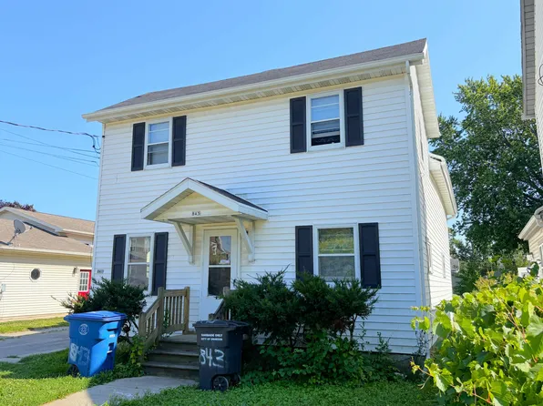 843 W 9th Ave, Oshkosh, WI 54902
