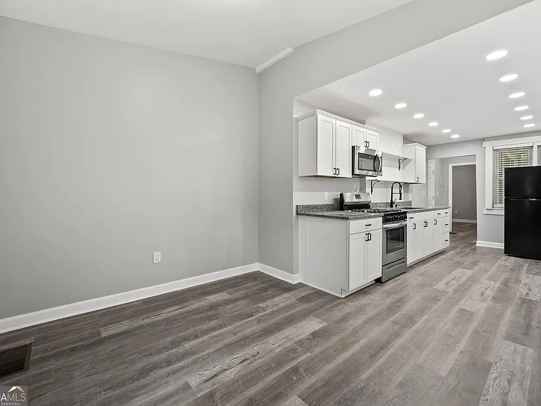 1126 Briarcliff Rd NE #3 — Photo 2