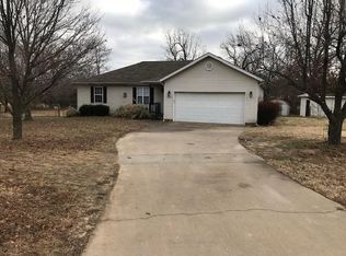 9877 Eland Rd, Neosho, MO 64850
