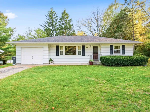 328 Knowlton St, Waterloo, WI 53594