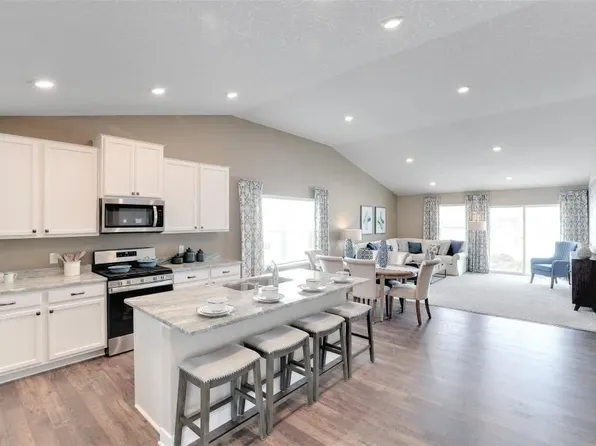 4835 162nd St N, Hugo, MN 55038