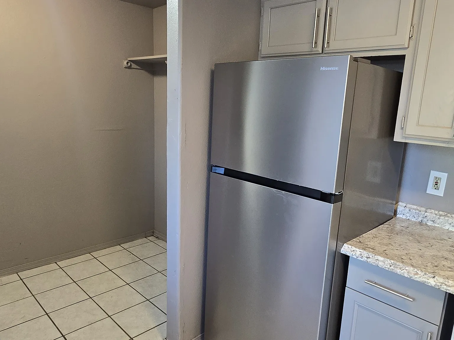 3 bed, $1,999 — Photo 3