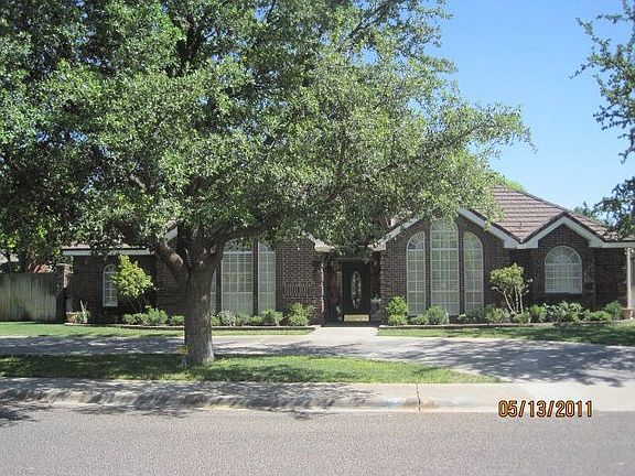 2nd image of 33 Preston Oaks Cir