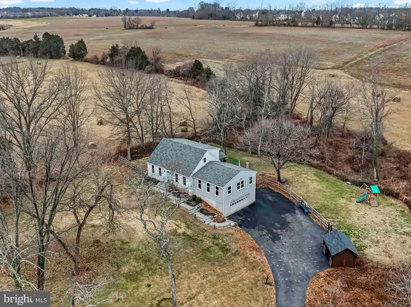 271 E 3rd Ave, Collegeville, PA 19426