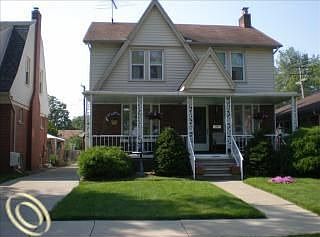 1st image of 12837 Oakdale St