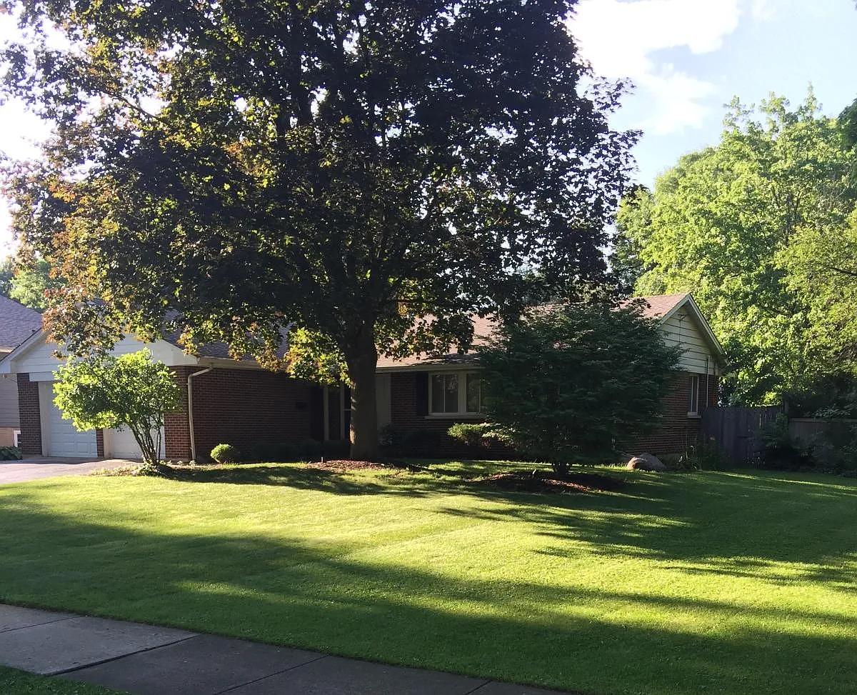 721 E Hillside Rd photo 1